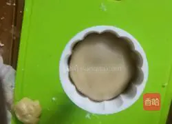 Cantonese-style mooncake (egg yolk white lotus paste) illustration 13