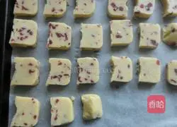 Illustration of how to make cranberry cookies 10