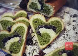 Illustration of how to make honey bean and coconut matcha toast 13