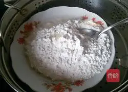 Dragon fruit snowskin mooncakes Illustration of how to do it 1