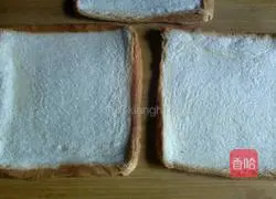 How to make toast roses Illustration 2