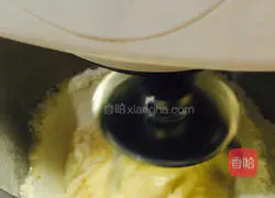 Illustration of how to make matcha milk toast 3