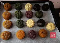 Peach Mountain Skin Mooncake Recipe Illustration 9