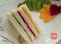 Toast Fruit Sandwich Recipe Illustration 6