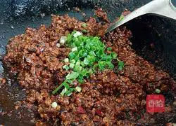 Illustration of making sauce-flavored pancakes 6