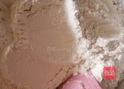 Illustration 3 of how to make egg yolk and white lotus paste mooncakes