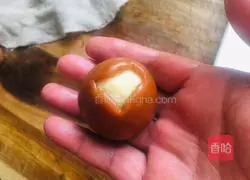 Cantonese style mung bean paste mooncake recipe 5