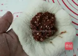 Illustration of how to make bean paste bread 6