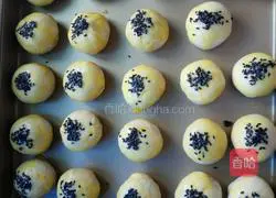 Illustration of how to make Suzhou-style pickled vegetables and fresh meat mooncakes (corn oil version) 12