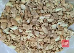 Illustration of how to make five-nut mooncakes 6