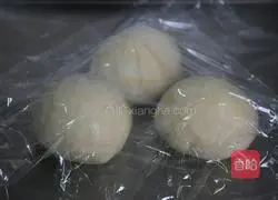 Illustration of making glutinous rice flour toast 10