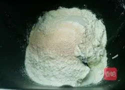 Illustration of how to make bean paste and crispy toast 1