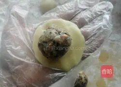 Cantonese five-nut mooncake recipe 11