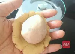 Cantonese-style mooncake recipe illustration 6