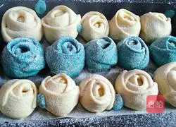 Rose Bread Recipe Illustration 9