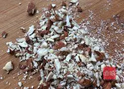 Raisin Almond Bread Recipe Illustration 3