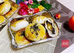 Illustration of how to make puff pastry mooncakes (egg yolk and bean paste filling) 15