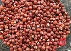 Moon cake red bean filling illustration 1