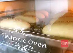 Jenny's Mini Hot Dog Buns Recipe Illustration 11