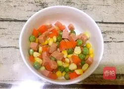 Illustration of how to make toast with sesame salad 3