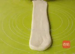 Illustration of how to make condensed milk toast 11