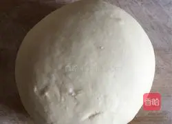 Illustration of how to make rose bread 6