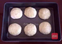 Illustration of how to make beef burgers 8