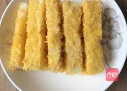 Illustration of how to make fried toast strips 6