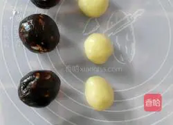Illustration of making nut and bean paste mooncakes 5