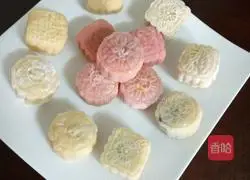 Illustration of how to make homemade snowskin mooncakes 11