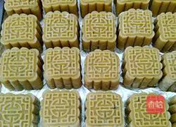 Illustration of how to make five-nut mooncakes 13