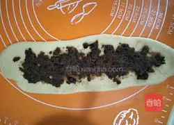 Illustration of how to make red bean toast 6