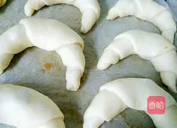 Illustration of how to make croissants (one-time fermentation) 10