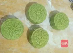 Illustration of how to make jade mooncakes 12