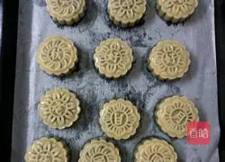 Red Bean Paste Guang Illustration of making mooncakes 9
