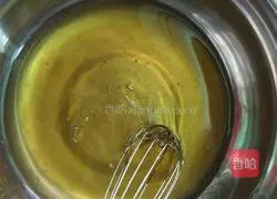 Cantonese five-nut mooncake recipe 2