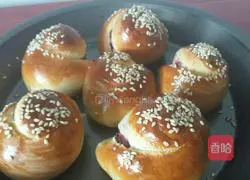 Illustration of how to make colorful purple potato bread 7