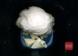 Illustration of how to make honey bean meal packs 5