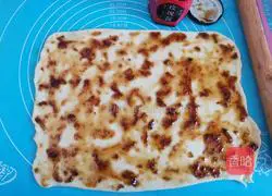 Illustration of how to make hand-shredded toast with rose sauce 6