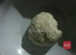 Illustration of how to make Su-style egg yolk lotus mooncake 1