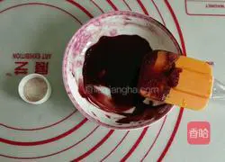 Illustration of how to make Beijing-style red mooncakes 11