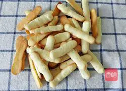 Illustration of how to make finger biscuits 13