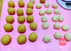 Illustration of how to make mung bean snowskin mooncakes 10