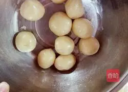 Illustrations of how to make moon cakes 10