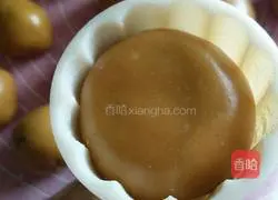 Purple Sweet Potato Illustration of how to make stuffed mooncakes 9