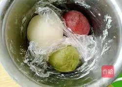 Illustration of how to make colorful striped toast 14