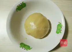 Illustration of how to make purple sweet potato, walnut and bean paste mooncakes 4