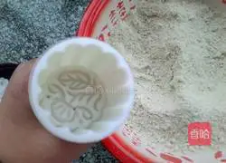 Illustration of how to make rice cake mooncakes 9