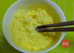 Illustration of how to make matcha bunny cookies 3