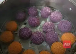 Illustration of how to make steamed mooncakes 11